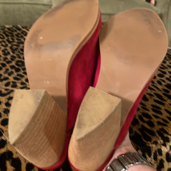 Beautiful red, Jeffrey Campbell mules - Picture 3 of 4